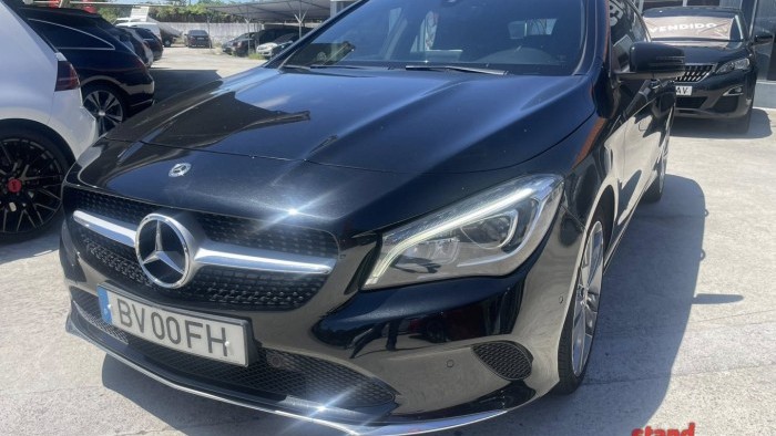 Mercedes-Benz Classe CLA 180 AVANTGARD